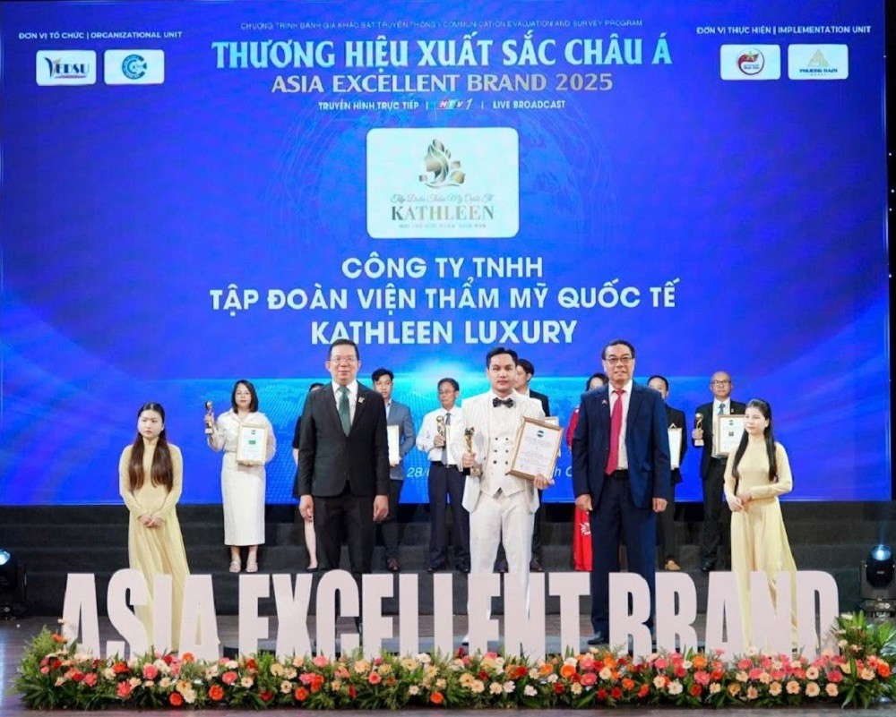 top-1-thuong-hieu-xuat-sac-chau-a-2025-1754368101.jpg