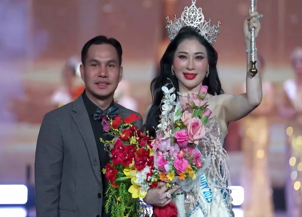 lucy-ha-chu-tich-kiem-ceo-tap-doan-tham-my-quoc-te-kathleen-luxury-dang-quang-hoa-hau-doanh-nhan-sac-dep-the-gioi-2025-2-1754368088.jpg