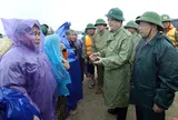 Phó Thủ tướng Mai Văn Chính kiểm tra công tác ứng phó mưa lũ tại Hà Tĩnh