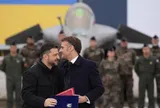 Ông Zelensky có “một ngày tuyệt vời” ở Paris với 100 máy bay Rafale