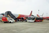 Tỷ lệ đúng giờ tăng mạnh tại Tân Sơn Nhất sau khi Vietjet tự phục vụ mặt đất, tạo đà cho cao điểm cuối năm