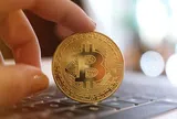 Giá Bitcoin tiếp tục suy yếu, thị trường tiền số rơi vào trạng thái căng thẳng
