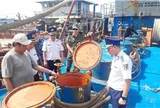 Cảnh sát biển Vùng 3 bắt giữ tàu chở hơn 230.000 lít dầu DO trái phép