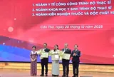 Đại học Y Dược Cần Thơ đạt chuẩn kiểm định 6 chương trình đào tạo đại học và thạc sĩ
