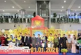 TP Hồ Chí Minh chào đón những vị khách quốc tế đầu tiên 'xông đất' đầu năm 2026