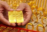 Giá vàng chiều nay 27/2: Vàng nhẫn, vàng SJC Bảo Tín Minh Châu tách đi riêng