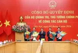 Thủ tướng trao quyết định chỉ định Phó Bí thư Đảng ủy Chính phủ và bổ nhiệm lãnh đạo 4 bộ, cơ quan ngang Bộ