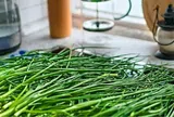 Hái cây “đẹp mắt” vì tưởng rau quý, gia đình 3 người suýt mất mạng sau bữa ăn