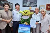 Thầy hiệu trưởng 91 tuổi tặng 1 tỷ đồng làm học bổng cho sinh viên nghèo: “Trả nợ cho đời bằng giáo dục”