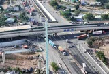 Nút giao 4 tầng lớn bậc nhất Tp.HCM vẫn dang dở vì chưa giải tỏa xong mặt bằng