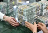 Áp lực thanh khoản, cuộc đua lãi suất ngân hàng nóng trở lại