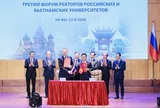 Ký kết gần 50 thỏa thuận hợp tác giữa các cơ sở giáo dục Việt - Nga