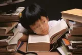 Vì sao học sinh Singapore áp lực thi cử từ cấp tiểu học?