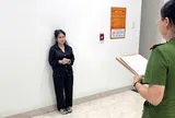 Thái độ "nhởn nhơ" của người phụ nữ hé lộ tội ác tày trời