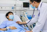 Nhịn cơm giảm cân, uống trà sữa thay nước: Nam sinh 14 tuổi nguy kịch