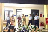 Thu giữ hơn 400kg xúc xích, há cảo, thịt viên không rõ nguồn gốc