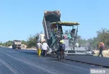 "Vượt nắng thắng mưa", công nhân tăng ca đưa dự án trọng điểm về đích
