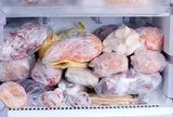 Đừng để tủ lạnh thành "ổ bệnh": 7 thói quen tích trữ thực phẩm nhiều người Việt đang mắc