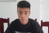 Khởi tố nam thanh niên dùng dao đâm người vì mâu thuẫn lúc gom rác