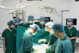Ca mổ cấp cứu đầu tiên xuyên đêm tại Bệnh viện Bạch Mai cơ sở Ninh Bình cứu người bệnh có nguy cơ liệt 2 chân