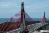 Toàn cảnh cầu vượt biển dài nhất miền Trung trước ngày cán đích