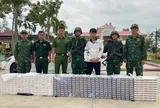 Bắt giữ đối tượng vận chuyển hàng nhập lậu trên tuyến biên giới