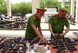 Công an TP Hồ Chí Minh triệt phá đường dây chế tạo, mua bán vũ khí quân dụng qua mạng