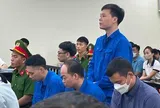Vụ 100 tấn thực phẩm chức năng giả, thu lợi 265 tỷ đồng: "Ông trùm" cùng 13 đồng phạm hầu tòa