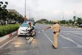 Đi xe đạp vượt đèn đỏ bị phạt bao nhiêu? Nhiều người vẫn chưa biết