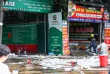 Cháy gara sửa ô tô trên đường Lê Quang Đạo (Hà Nội)