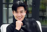 Quý ông độc thân vạn người mê của làng giải trí Việt đi bán mì, sở hữu biệt thự vài chục tỷ