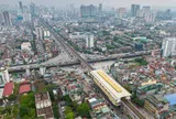 Hà Nội sở hữu siêu nút giao 4 tầng đầu tiên thiết kế hiện đại, kết hợp đường sắt đô thị, vành đai trên cao xung quanh có hàng loạt khu đô thị và trường học