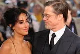 Bạn gái kém tuổi của Brad Pitt bị chê
