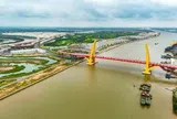 Tỷ phú Phạm Nhật Vượng chi hơn 2 tỷ USD biến hòn đảo gần 900ha từ vùng đất biệt lập thành đại đô thị, kết nối trung tâm chỉ 5 phút