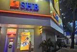 Chuyện gì đang xảy ra với SHB: Giảm ròng rã từ 18.000 đồng rơi về mệnh giá, loạt "cá mập" nội ngoại tạm lỗ 1.400 tỷ sau nửa năm
