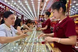 Giá vàng chiều nay (19/10): Vẫn chịu áp lực "hạ nhiệt"