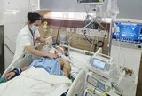 Bệnh viện Bạch Mai thông tin về tình hình sức khỏe 7 nạn nhân trong vụ ngộ độc khí clo