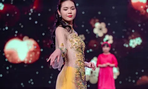Hoa hậu Lương Kỳ Duyên duyên dáng trình diễn áo dài