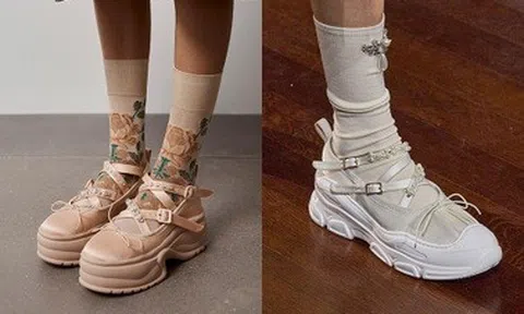 Kiểu giày tạo sự mới lạ cho gu ăn mặc của các cô gái