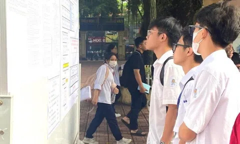 Hà Nội khen thưởng cho 820 học sinh phổ thông có thành tích xuất sắc