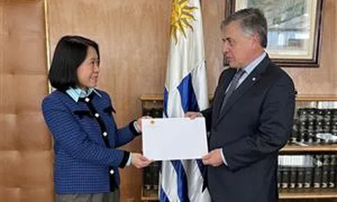Uruguay cam kết ủng hộ Việt Nam đàm phán FTA với Mercosur
