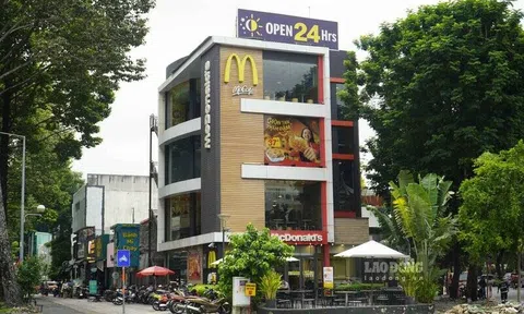 Lý do nào khiến loạt thương hiệu 'đình đám' như Starbuck, McDonald’s...đóng cửa ở vị trí đắc địa TPHCM?