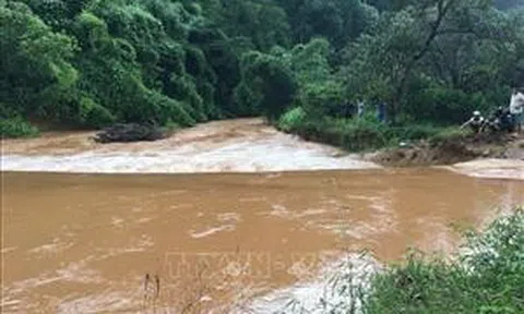 Quảng Bình: Tìm thấy thi thể nạn nhân bị lũ cuốn trôi