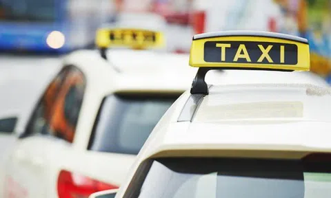 Quy định mới về điều kiện với xe ô tô kinh doanh vận tải hành khách bằng taxi