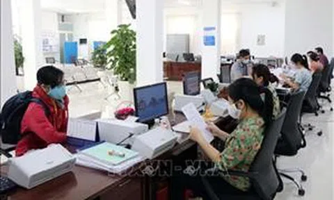 Giảm tối thiểu 20% công chức, viên chức hưởng lương từ ngân sách nhà nước