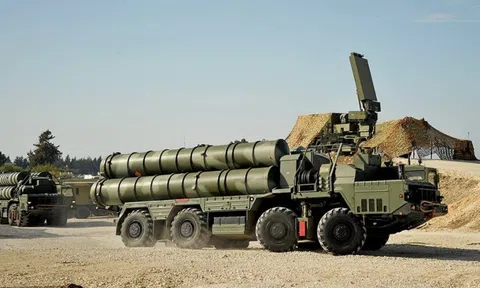 Nga điều “Rồng lửa” S-400 bảo vệ căn cứ không quân chiến lược nằm “sát vách” Ukraine