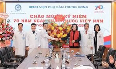 Phó Chủ tịch Quốc hội Nguyễn Thị Thanh thăm Bệnh viện Phụ sản Trung ương và Bệnh viện K Trung ương