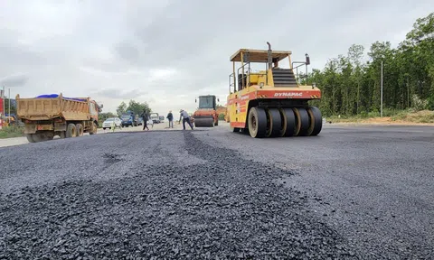 "Đi từng ngõ, gõ từng nhà" đẩy tiến độ giải phóng mặt bằng cao tốc Hòa Liên - Túy Loan