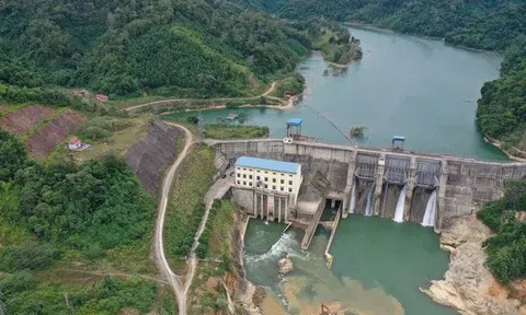 Siết chặt an toàn đê điều, thủy lợi trước mùa mưa lũ