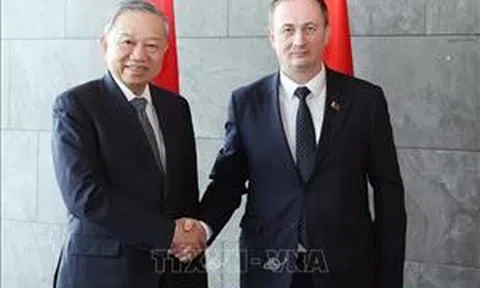 Tổng Bí thư Tô Lâm gặp Thủ tướng Belarus Aleksandr Turchin